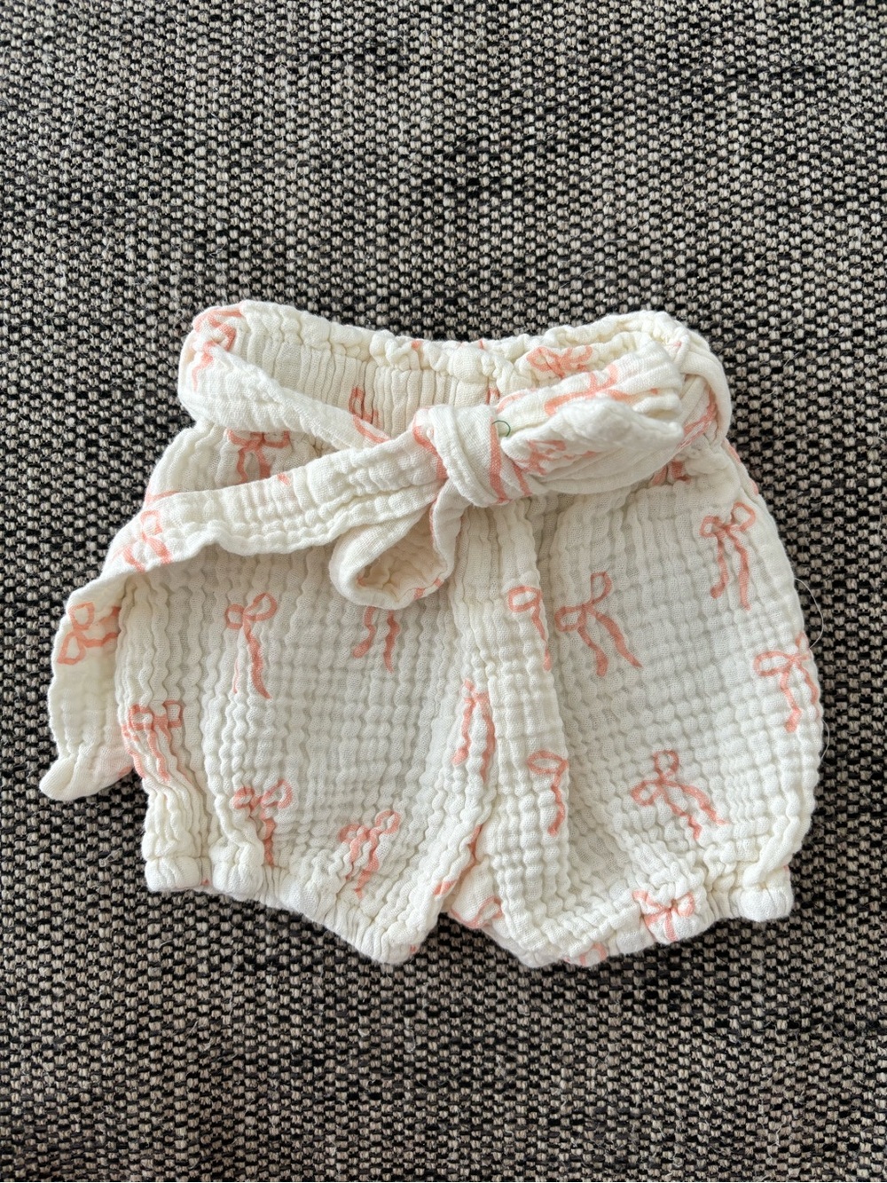 Baby shorts with pink bows